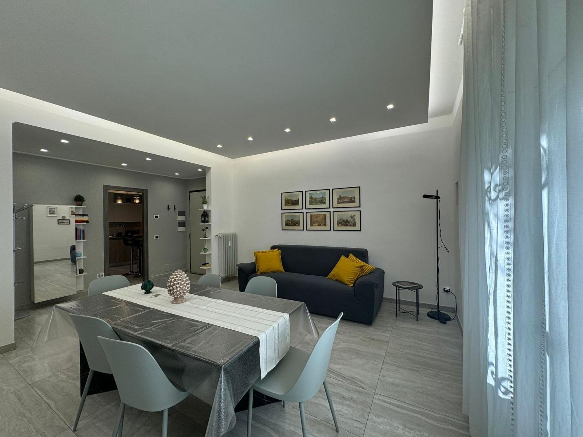 Elegant Escape By Ionio Metro * Rom